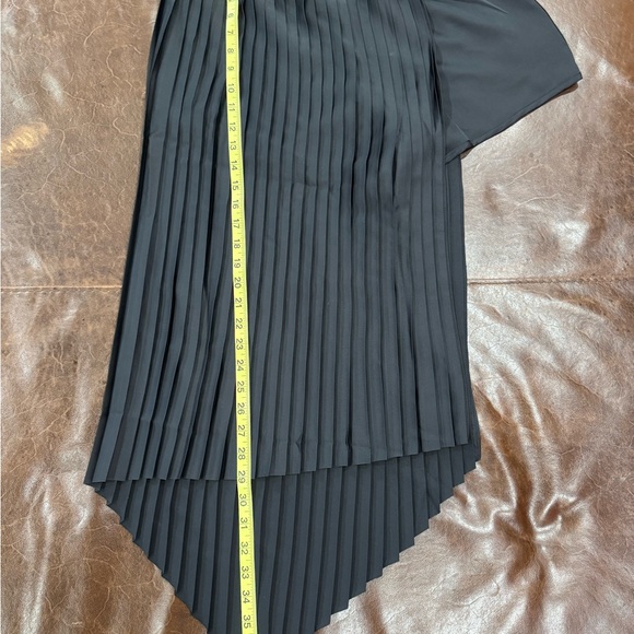 NWT Adidas Blue Version Black Pleated Skirt with Blue 3 Stripes details sz M - Picture 10 of 13